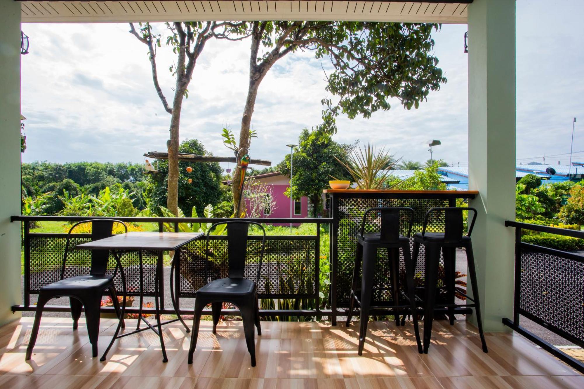 Baan Suan Mee Tang Hotel Chanthaburi Phòng bức ảnh