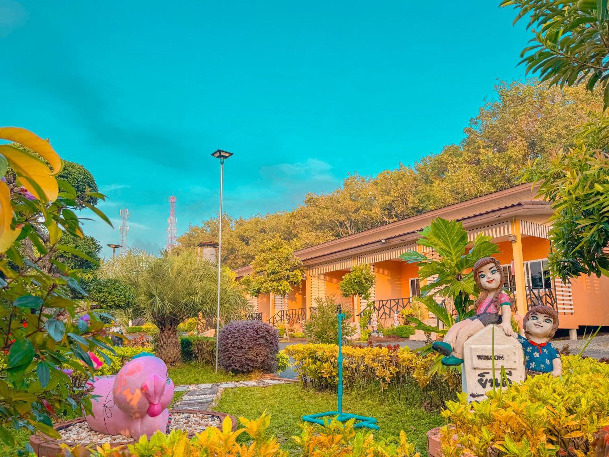 Baan Suan Mee Tang Hotel Chanthaburi Ngoại thất bức ảnh