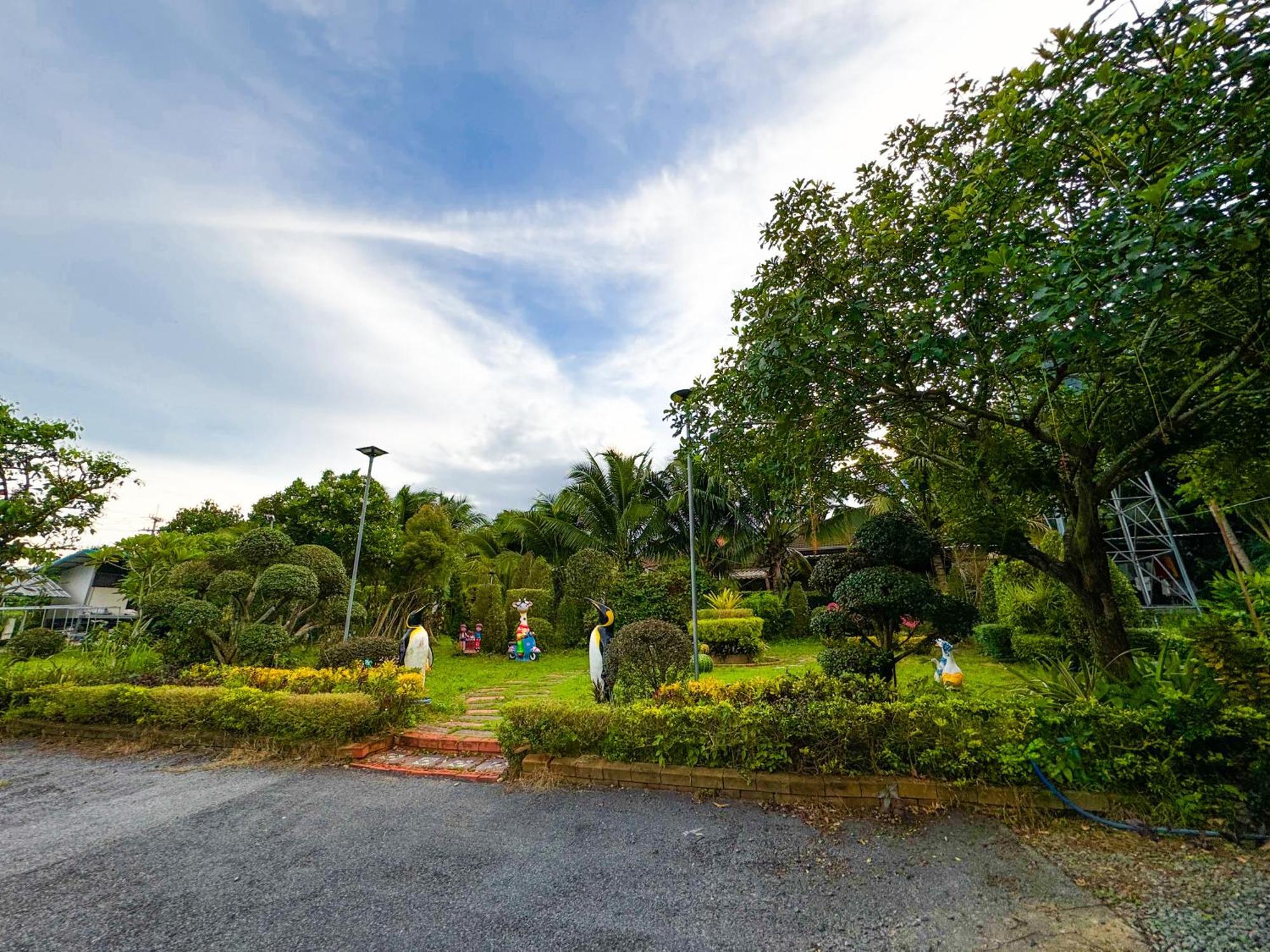 Baan Suan Mee Tang Hotel Chanthaburi Ngoại thất bức ảnh