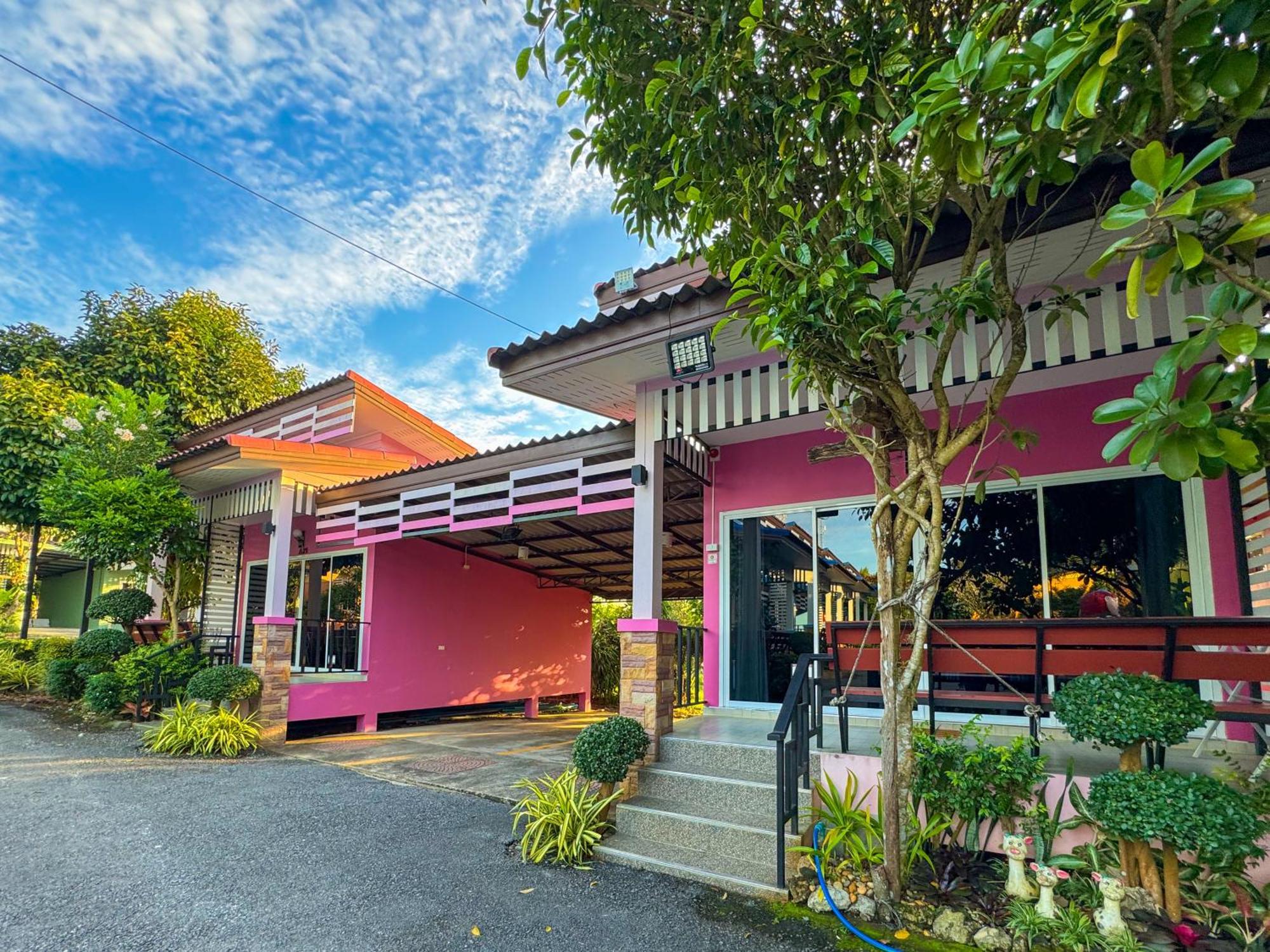 Baan Suan Mee Tang Hotel Chanthaburi Ngoại thất bức ảnh