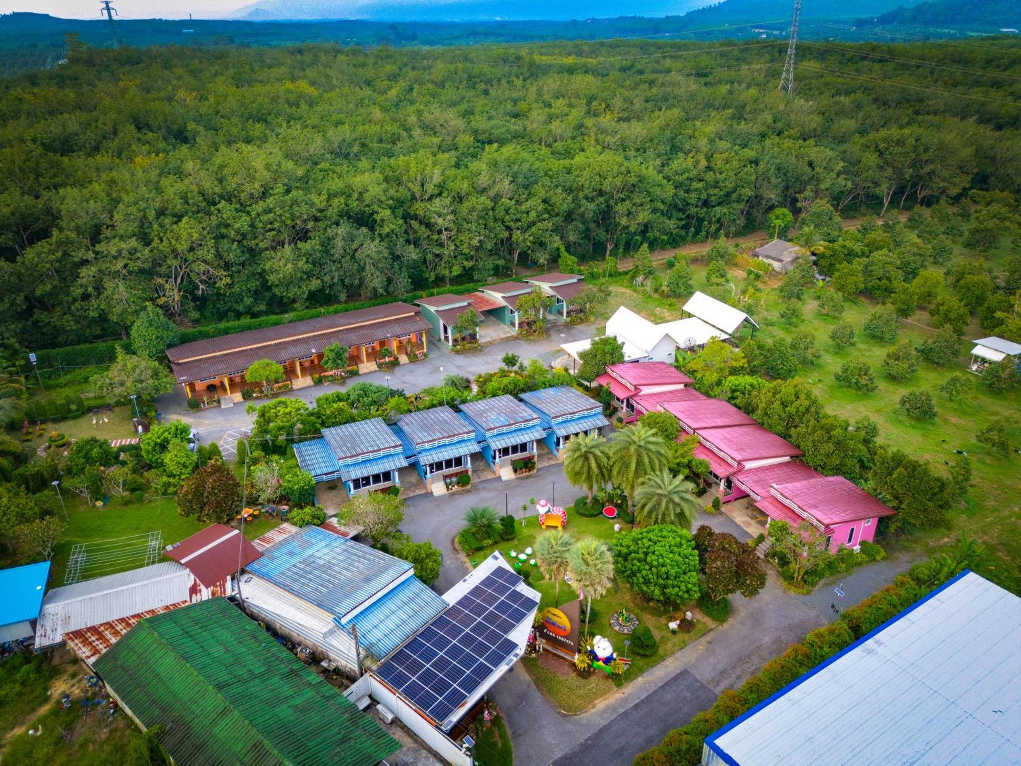 Baan Suan Mee Tang Hotel Chanthaburi Ngoại thất bức ảnh